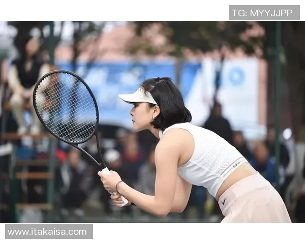 上海网球队在城市联赛中以80分稳居积分榜首位，展现强劲实力